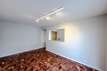 Apartamento à venda com 74m², 2 quartos e 1 vaga Apartamento à venda com 74m², 2 quartos e 1 vagaSala