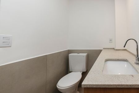 Apartamento à venda com 70m², 2 quartos e 1 vaga Apartamento à venda com 70m², 2 quartos e 1 vagaBanheiro da Suíte