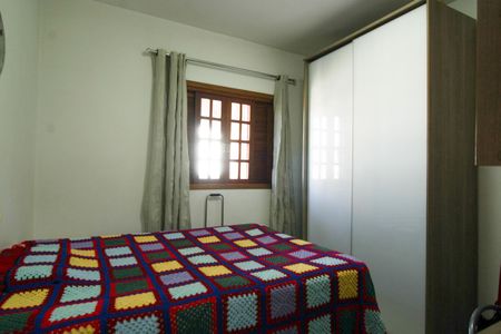Casa à venda com 255m², 2 quartos e 2 vagas Casa à venda com 255m², 2 quartos e 2 vagasQuarto 2