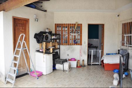 Casa à venda com 255m², 3 quartos e 2 vagas Casa à venda com 255m², 3 quartos e 2 vagasDetalhe - Varanda