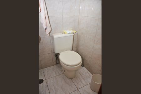 Casa à venda com 255m², 3 quartos e 2 vagas Casa à venda com 255m², 3 quartos e 2 vagasDetalhe - Lavabo