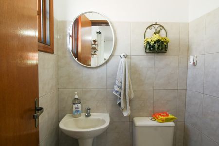 Casa à venda com 255m², 2 quartos e 2 vagas Casa à venda com 255m², 2 quartos e 2 vagasSala