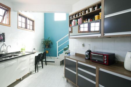 Casa à venda com 255m², 2 quartos e 2 vagas Casa à venda com 255m², 2 quartos e 2 vagasCozinha