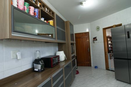 Casa à venda com 255m², 2 quartos e 2 vagas Casa à venda com 255m², 2 quartos e 2 vagasCozinha