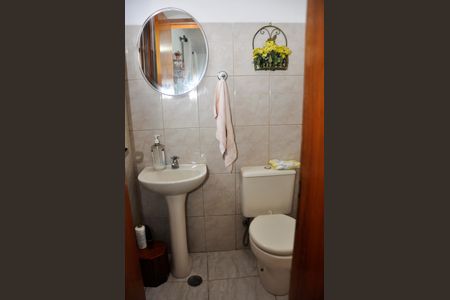 Casa à venda com 255m², 3 quartos e 2 vagas Casa à venda com 255m², 3 quartos e 2 vagasDetalhe - Lavabo