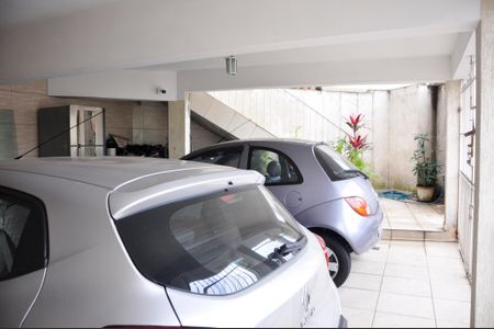 Casa à venda com 255m², 3 quartos e 2 vagas Casa à venda com 255m², 3 quartos e 2 vagasDetalhe - Garagem