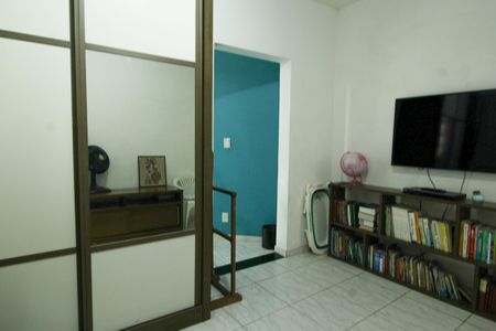 Casa à venda com 255m², 2 quartos e 2 vagas Casa à venda com 255m², 2 quartos e 2 vagasQuarto 2
