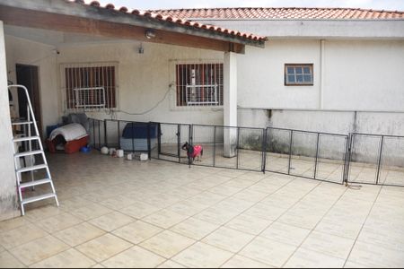 Casa à venda com 255m², 3 quartos e 2 vagas Casa à venda com 255m², 3 quartos e 2 vagasDetalhe - Varanda