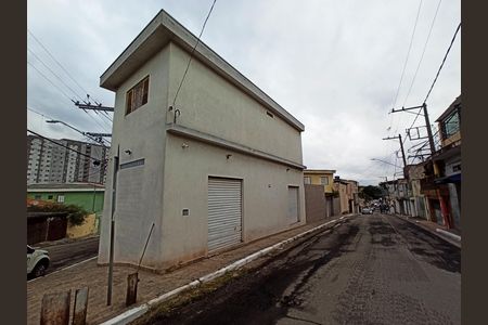 Casa à venda com 255m², 3 quartos e 2 vagas Casa à venda com 255m², 3 quartos e 2 vagasLocalização