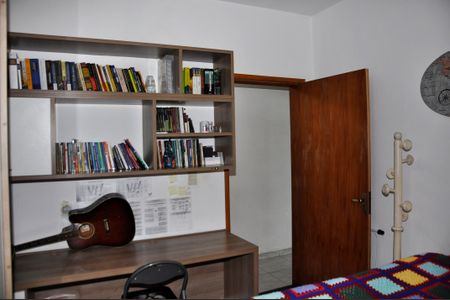 Casa à venda com 255m², 3 quartos e 2 vagas Casa à venda com 255m², 3 quartos e 2 vagasDetalhe - Quarto 02