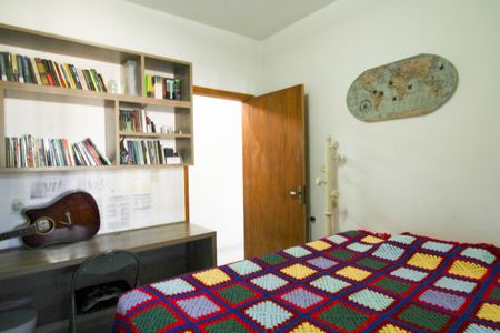 Casa à venda com 255m², 2 quartos e 2 vagas Casa à venda com 255m², 2 quartos e 2 vagasQuarto 2
