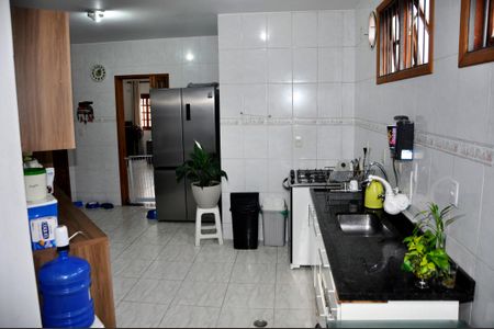 Casa à venda com 255m², 3 quartos e 2 vagas Casa à venda com 255m², 3 quartos e 2 vagasDetalhe - Cozinha
