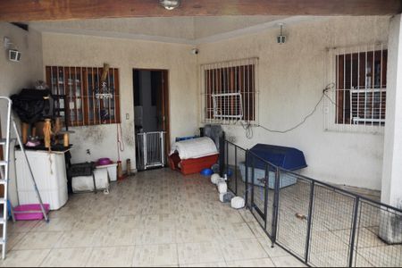 Casa à venda com 255m², 3 quartos e 2 vagas Casa à venda com 255m², 3 quartos e 2 vagasDetalhe - Varanda