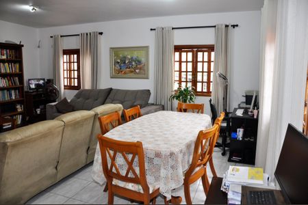 Detalhe - Sala de casa à venda com 3 quartos, 255m² em Vila Iorio, São Paulo