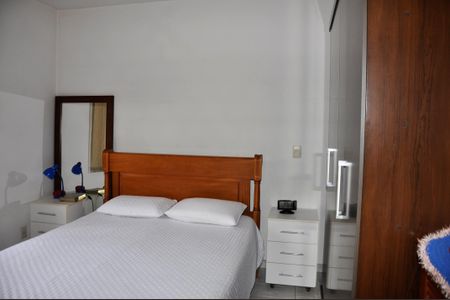 Casa à venda com 255m², 3 quartos e 2 vagas Casa à venda com 255m², 3 quartos e 2 vagasDetalhe - Quarto 01