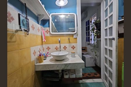 Casa para alugar com 1m², 4 quartos e sem vaga Casa para alugar com 1m², 4 quartos e sem vagaBanheiro da Suíte
