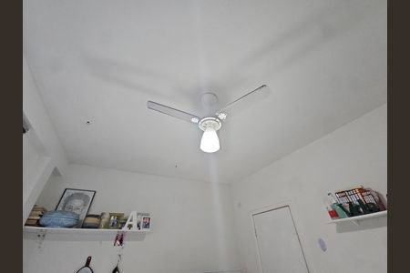 Casa para alugar com 1m², 4 quartos e sem vaga Casa para alugar com 1m², 4 quartos e sem vagaVENTILADOR TETO