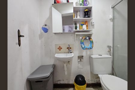Casa para alugar com 1m², 4 quartos e sem vaga Casa para alugar com 1m², 4 quartos e sem vagaBanheiro