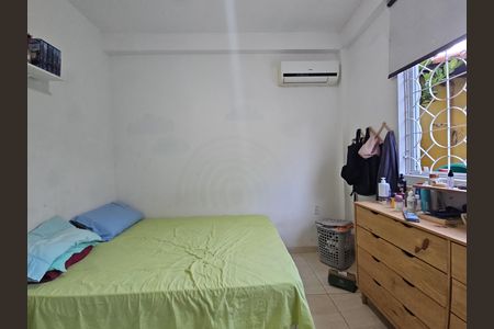 Casa para alugar com 1m², 4 quartos e sem vaga Casa para alugar com 1m², 4 quartos e sem vagaQUARTO 1