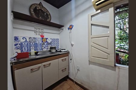 Casa para alugar com 1m², 4 quartos e sem vaga Casa para alugar com 1m², 4 quartos e sem vagaCozinha kitnet