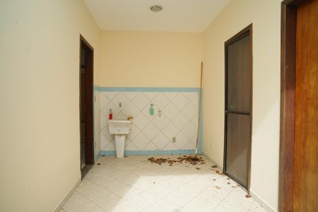 Casa de condomínio para alugar com 242m², 4 quartos e 2 vagas Casa de condomínio para alugar com 242m², 4 quartos e 2 vagasÁrea de Serviço