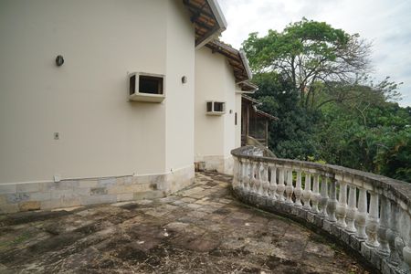 Casa de condomínio para alugar com 242m², 4 quartos e 2 vagas Casa de condomínio para alugar com 242m², 4 quartos e 2 vagasÁrea externa