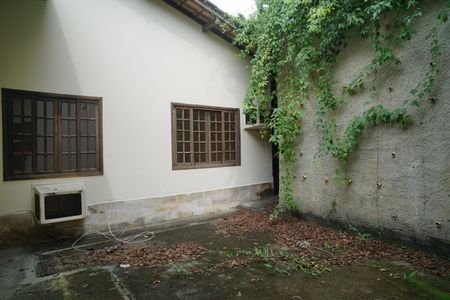 Casa de condomínio para alugar com 242m², 4 quartos e 2 vagas Casa de condomínio para alugar com 242m², 4 quartos e 2 vagasJardim