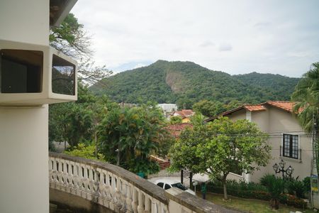 Casa de condomínio para alugar com 242m², 4 quartos e 2 vagas Casa de condomínio para alugar com 242m², 4 quartos e 2 vagasVista da Suíte