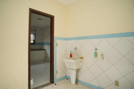 Casa de condomínio para alugar com 242m², 4 quartos e 2 vagas Casa de condomínio para alugar com 242m², 4 quartos e 2 vagasÁrea de Serviço