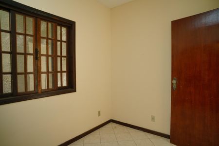 Casa de condomínio para alugar com 242m², 4 quartos e 2 vagas Casa de condomínio para alugar com 242m², 4 quartos e 2 vagasQuarto de Serviço