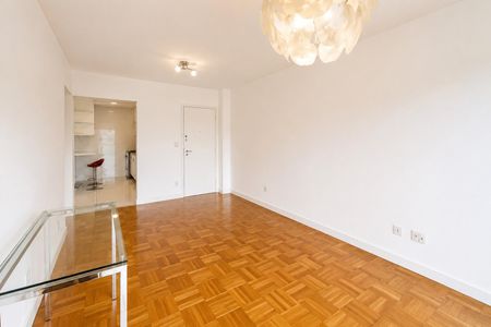 Apartamento para alugar com 77m², 2 quartos e 1 vaga Apartamento para alugar com 77m², 2 quartos e 1 vagaFoto 02