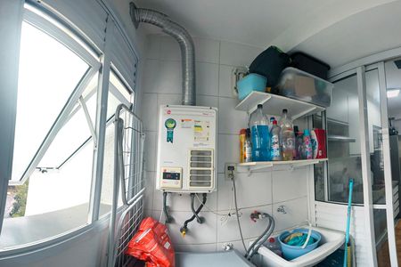 Área de Serviço de apartamento para alugar com 2 quartos, 64m² em Vila Suzana, São Paulo