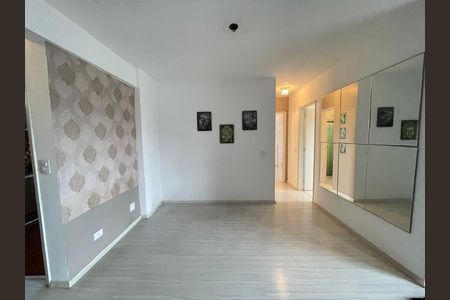 Apartamento à venda com 71m², 2 quartos e 1 vaga Apartamento à venda com 71m², 2 quartos e 1 vagaSala