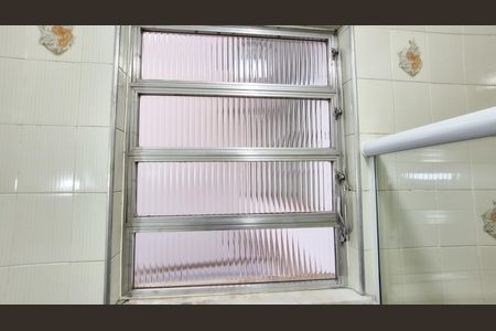 Casa para alugar com 70m², 2 quartos e sem vaga Casa para alugar com 70m², 2 quartos e sem vagaBanheiro Social