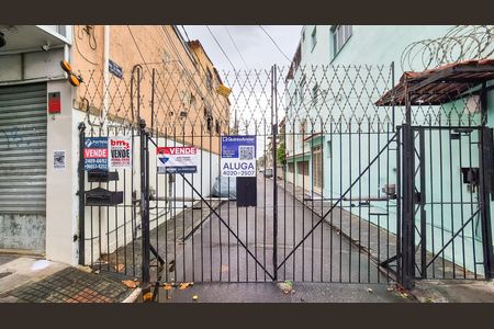 Casa para alugar com 70m², 2 quartos e sem vaga Casa para alugar com 70m², 2 quartos e sem vagaEntrada da Vila Placa Quinto Andar
