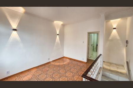Sala de casa para alugar com 2 quartos, 70m² em Olaria, Rio de Janeiro