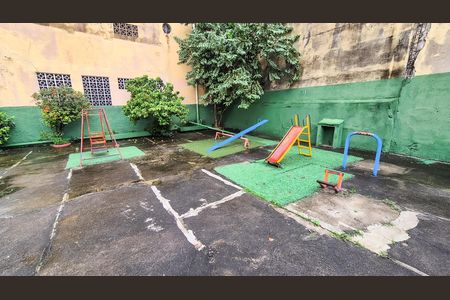 Casa para alugar com 70m², 2 quartos e sem vaga Casa para alugar com 70m², 2 quartos e sem vagaParquinho