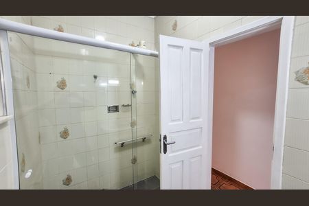 Casa para alugar com 70m², 2 quartos e sem vaga Casa para alugar com 70m², 2 quartos e sem vagaBanheiro Social