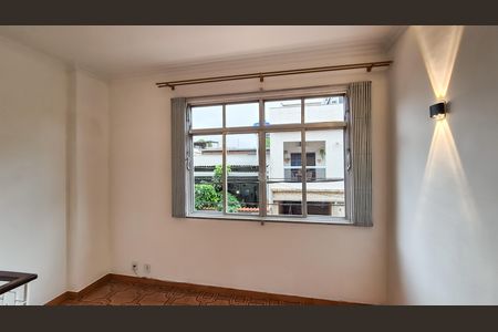 Sala de casa para alugar com 2 quartos, 70m² em Olaria, Rio de Janeiro