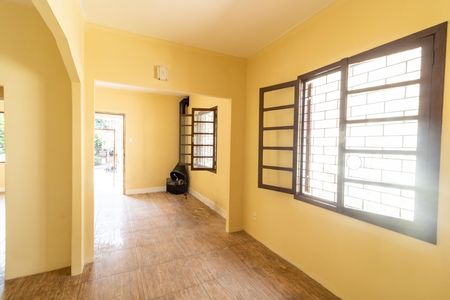 Casa para alugar com 130m², 3 quartos e 1 vaga Casa para alugar com 130m², 3 quartos e 1 vagaSala
