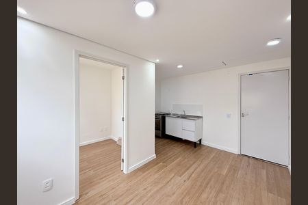 Sala de apartamento para alugar com 2 quartos, 36m² em Vila Suzana, São Paulo