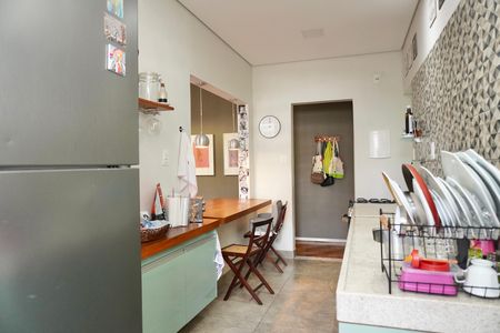 Cozinha de apartamento à venda com 3 quartos, 100m² em Serra, Belo Horizonte