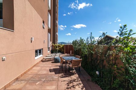 Studio para alugar com 20m², 1 quarto e sem vaga Studio para alugar com 20m², 1 quarto e sem vagaPiscina