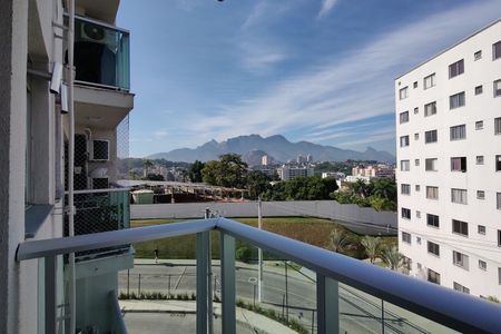 Apartamento para alugar com 48m², 2 quartos e 1 vaga Apartamento para alugar com 48m², 2 quartos e 1 vagaVaranda