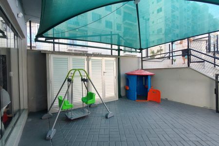 Apartamento para alugar com 48m², 2 quartos e 1 vaga Apartamento para alugar com 48m², 2 quartos e 1 vagaÁrea comum - Playground