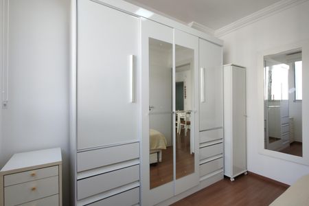 Apartamento para alugar com 48m², 2 quartos e 1 vaga Apartamento para alugar com 48m², 2 quartos e 1 vagaQuarto 2 - Armários