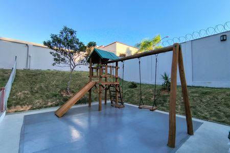 Apartamento para alugar com 48m², 2 quartos e 1 vaga Apartamento para alugar com 48m², 2 quartos e 1 vagaÁrea comum - Playground