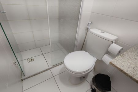 Apartamento para alugar com 48m², 2 quartos e 1 vaga Apartamento para alugar com 48m², 2 quartos e 1 vagaBanheiro da Suíte