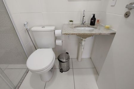 Apartamento para alugar com 48m², 2 quartos e 1 vaga Apartamento para alugar com 48m², 2 quartos e 1 vagaBanheiro Social