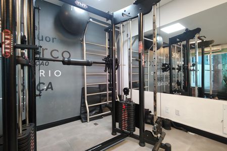 Apartamento para alugar com 48m², 2 quartos e 1 vaga Apartamento para alugar com 48m², 2 quartos e 1 vagaÁrea comum - Academia